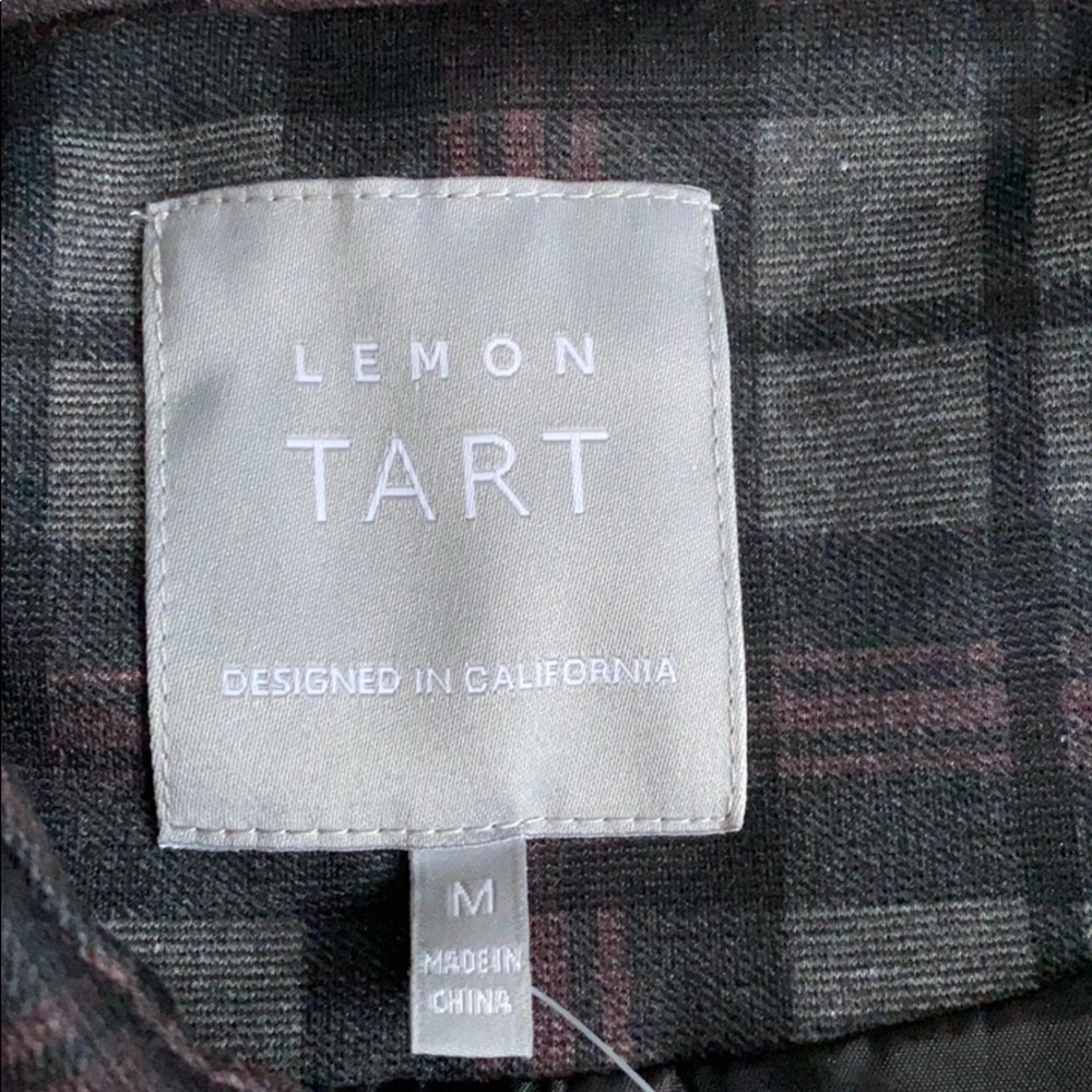Vest - Picture 6 of 6
